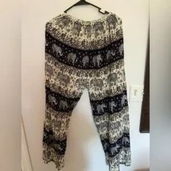 These beautiful "nwot" ladies are handmade in Thailand and were picked up while - Picture 4 of 4